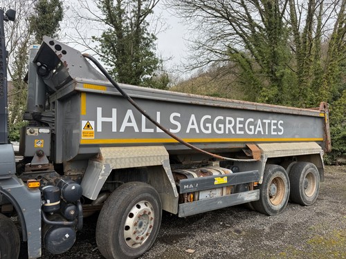 Charlton thompsons tipper body - tipper,