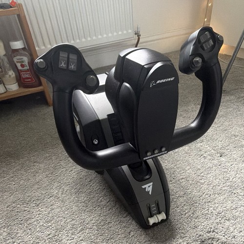 Thrustmaster tca yoke pack - thrustmaster,