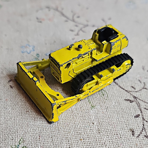 Yatming diecast plastic - diecast,