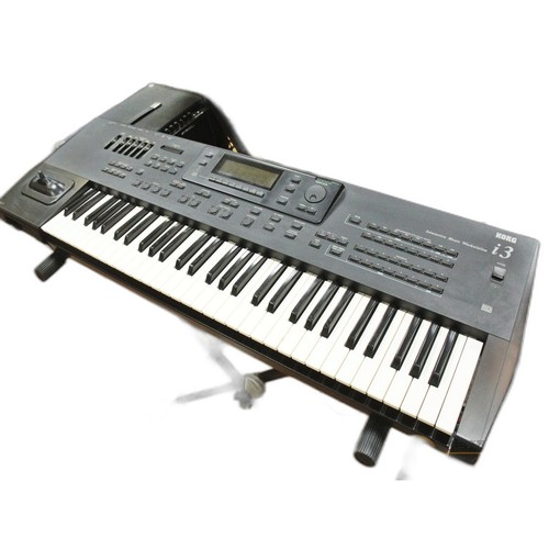 Korg interactive music - i3,