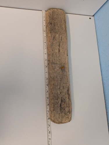 4952 flat piece of - of, driftwood