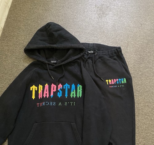 Black trapstar chenille - black,