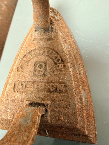 Vintage cast iron - cast,