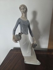 Nao 02010035 Daisa 1977 Porcelain Girl Two Water Jugs 39cm Figure. Pristine. 