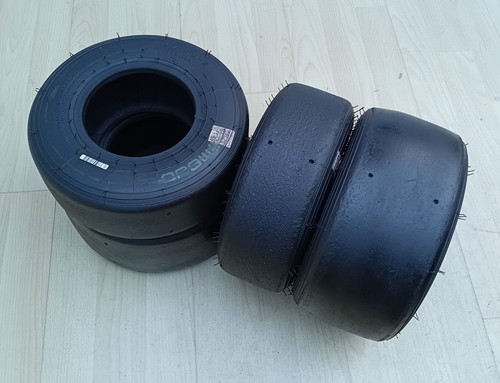 Mojo cadet slick tyres - c2,