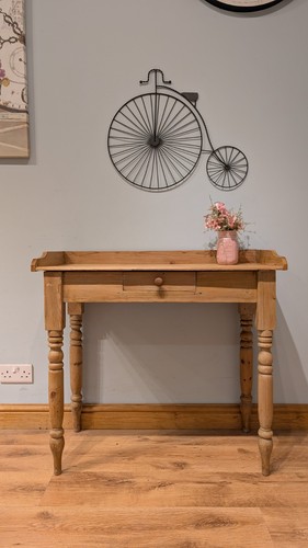 Antique pine vintage - pine, side