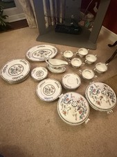 36 Piece Wedgwood Kutani