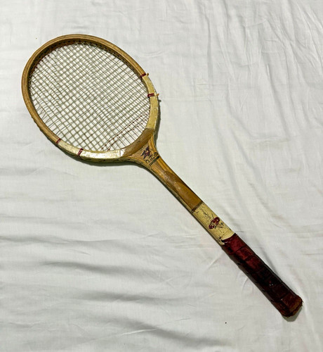Vintage 1970s red eagle adult - eagle,