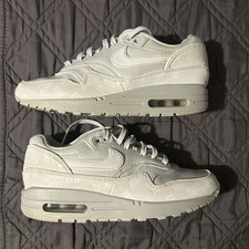 NIKE AIR MAX 1 LX PURE