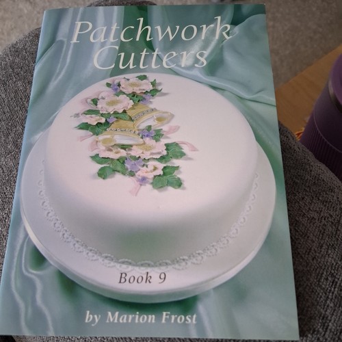Patchwork cutters book - cutters, 9