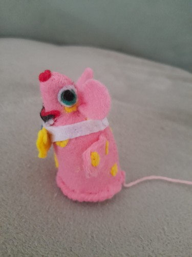 Handmade felt catnip pink - catnip, blob