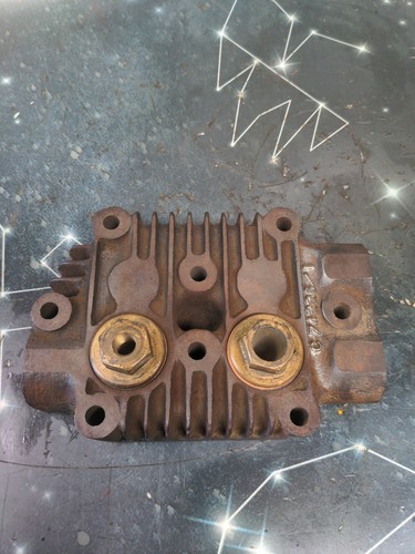Air cooled compressor cylinder