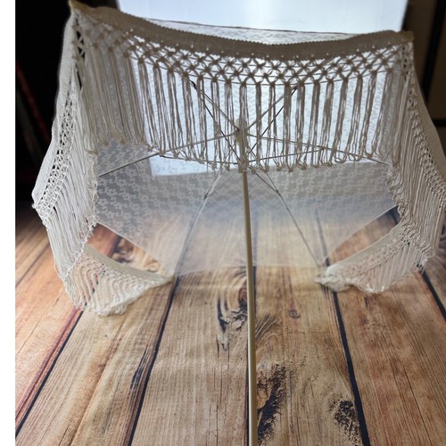 Vintage white floral - white, lace