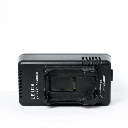 Compact charger for leica - charger, m8