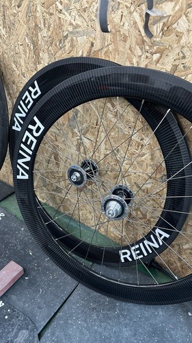 Custom carbon track - custom, wheelset