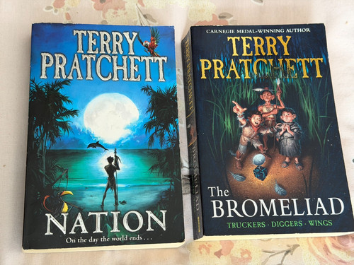 Terry pratchett discworld - pratchett, (discworld