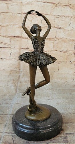 Art deco hot cast - deco,