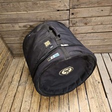 Protection Racket 22" x 20"