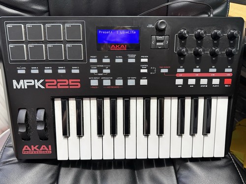 Midi keyboard akai - keyboard,