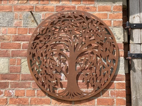 Large rusty metal bird - rusty, tree