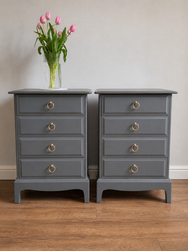 Pair stag minstrel - stag,