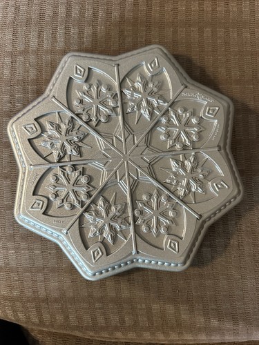 Nordic ware sweet snowflakes - ware,
