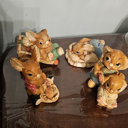 Set pendelfin figurines - of, 4
