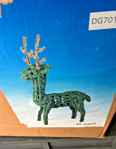 Green reindeer - 🎄, 48"