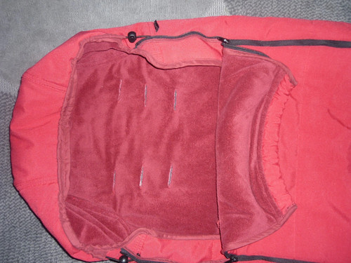 Red quinny footmuff - red,