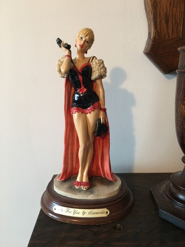 Figurine its for you - ,
