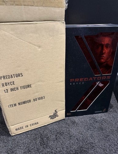 Hot toys predators - toys,