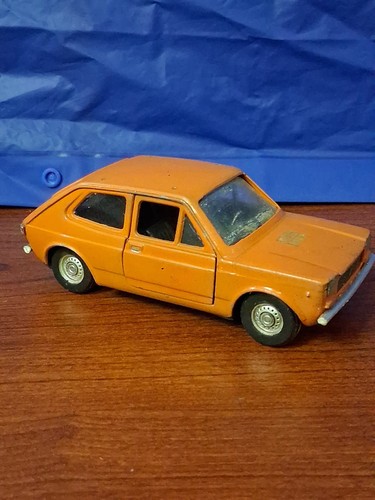 Fiat 127 polistil diecast - 127,