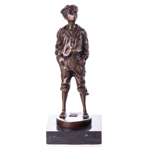 Bronze sculpture whistling boy - whistling,