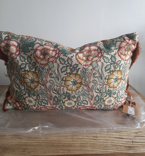 William morris home s - home, m&s