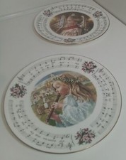 Aynsley Christmas Plates Set of Two Limited Edition Boxed