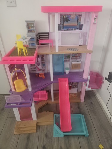 Mattel barbie dreamhouse - mattel,