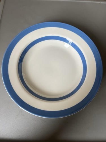 Green cornishware bowl - t, g