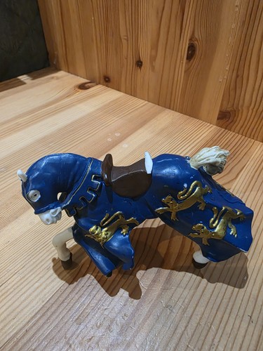 Papo blue three lions warhorse - three,