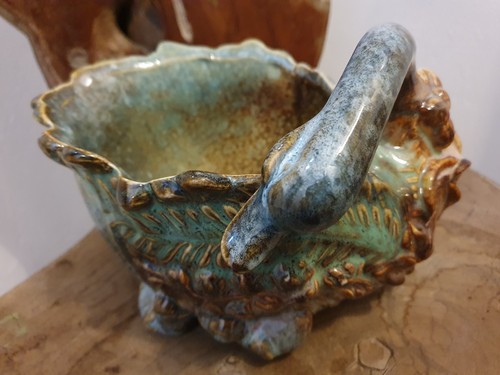 Vintage majolica style - vintage, swan