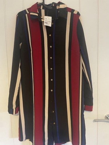 Quiz black wine blue stripe - wine,
