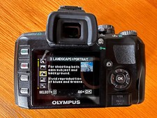 Olympus EVOLT E-410 10.0MP