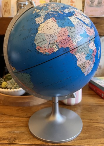 Modern world globe - world, 🌍