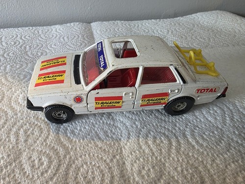 Vintage corgi peugeot 505 sti - corgi,
