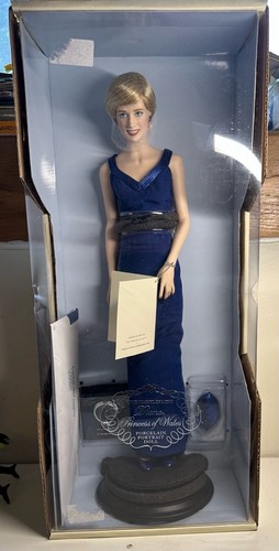 Franklin mint diana - mint,
