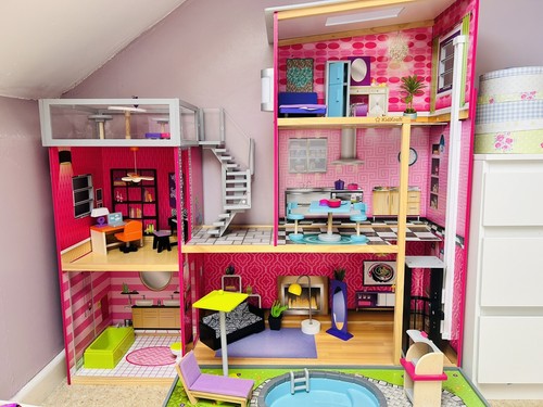 Kidkraft dolls house - kidkraft,