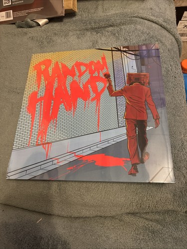 Random hand - -,
