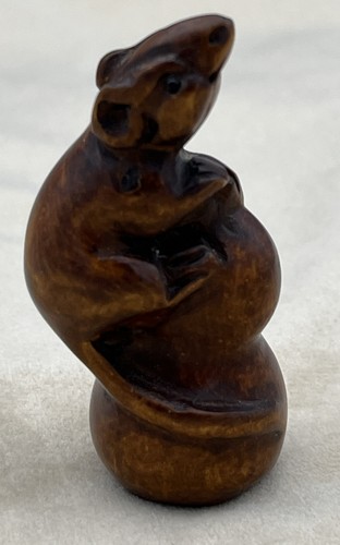 Japanese wooden netsuke rat - japanese,