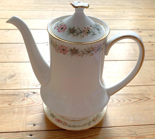 Vintage paragon belinda china - belinda,