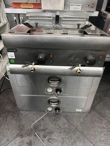 Lincat twin tank - twin, basket