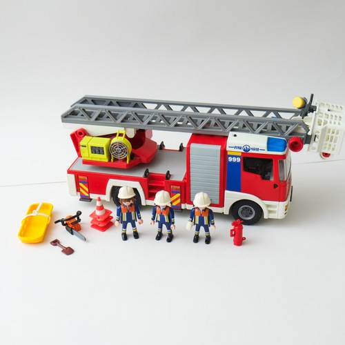 Playmobil fire engine truck - fire,